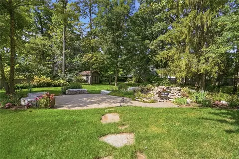 Exterior - 2005 Audubon Park Dr, Springfield, OH 45504 photo 21 of 32