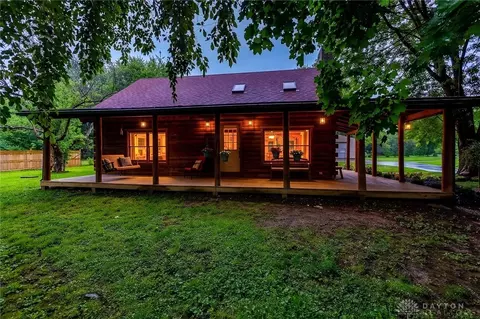 3230 Greentree Rd, Lebanon, OH 45036