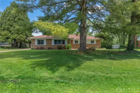3042 Morningview Dr, Dayton, OH 45432