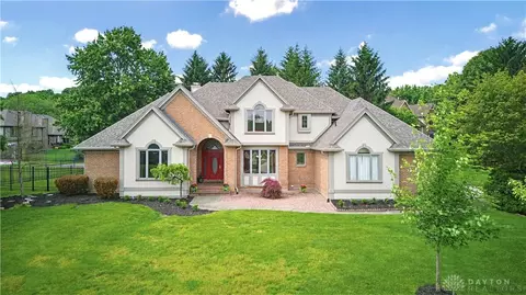 665 Southern Belle Blvd, Beavercreek, OH 45434