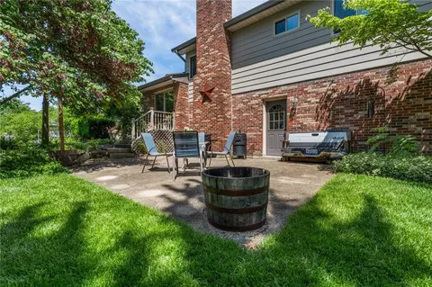Exterior - 623 Silverleaf Dr, Riverside, OH 45431 photo 6 of 9
