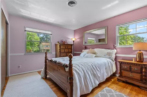 Bedroom - 623 Silverleaf Dr, Riverside, OH 45431 photo 5 of 8