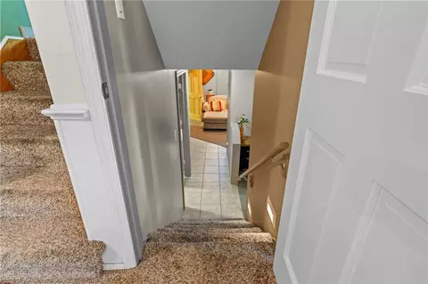 Entry Way - 623 Silverleaf Dr, Riverside, OH 45431 photo 4 of 5