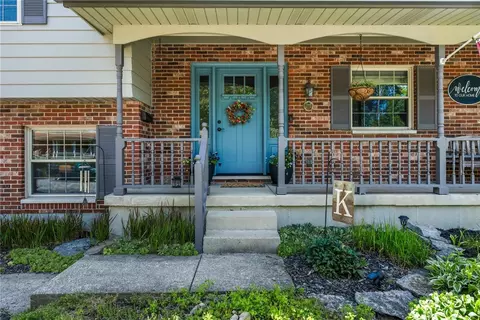 Exterior - 623 Silverleaf Dr, Riverside, OH 45431 photo 3 of 9