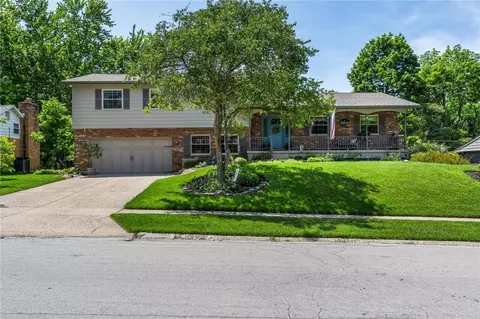 Exterior - 623 Silverleaf Dr, Riverside, OH 45431 photo 2 of 9