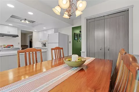 Dining - 623 Silverleaf Dr, Riverside, OH 45431 photo 4 of 6