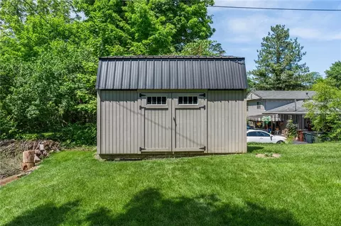 Exterior - 623 Silverleaf Dr, Riverside, OH 45431 photo 7 of 9