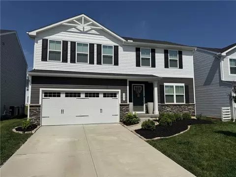 5935 Regatta Dr, Middletown, OH 45042