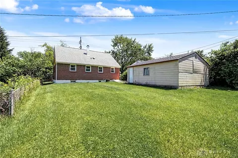 Exterior - 757 Spinning Rd, Riverside, OH 45431 photo 6 of 7