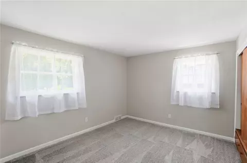 Bedroom - 4440 Wing View Ln, Kettering, OH 45429 photo 3 of 6