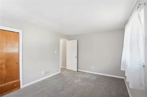 Bedroom - 4440 Wing View Ln, Kettering, OH 45429 photo 4 of 6