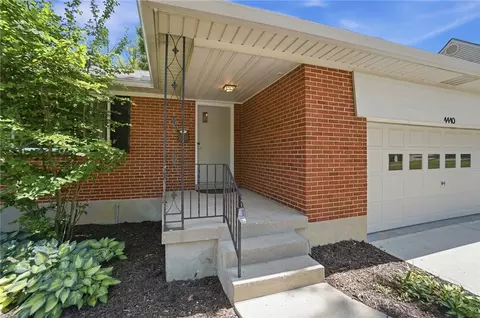 Exterior - 4440 Wing View Ln, Kettering, OH 45429 photo 5 of 11