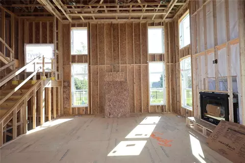 Living - 15 Morris St #12, Springboro, OH 45066 photo 5 of 5