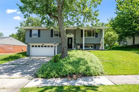 337 Graceland Dr, West Carrollton, OH 45449