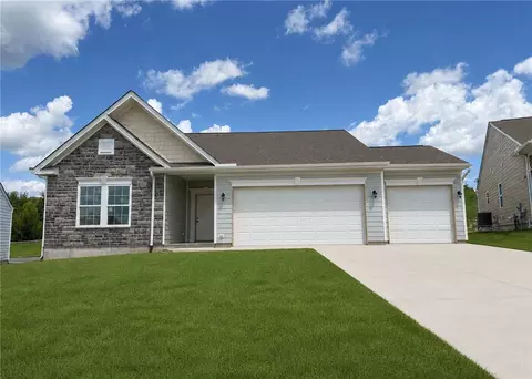 34 Chestnut St, Springboro, OH 45066