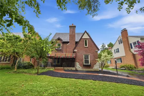 220 Greenmount Blvd, Oakwood, OH 45419