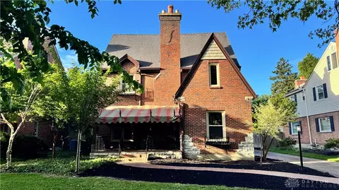 220 Greenmount Blvd, Oakwood, OH 45419