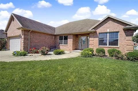 207 Quail Run Ct, Carlisle, OH 45005