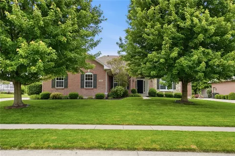 3204 Seton Hill Dr, Bellbrook, OH 45305