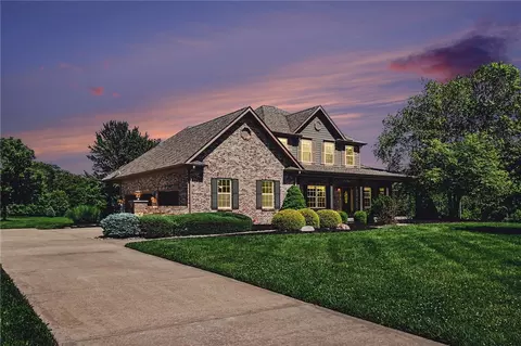 1030 Arabian Run Dr, Clarksville, OH 45113