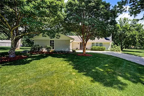 6020 Culpepper Ct, Centerville, OH 45459