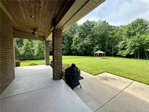 9509 Monaco Cir, Dayton, OH 45458