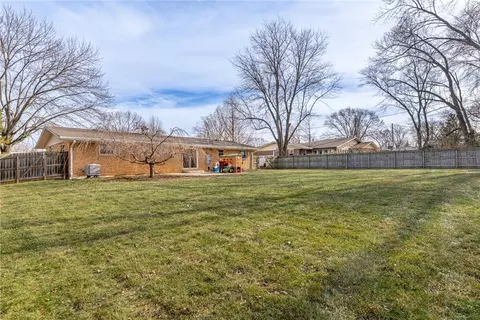 Exterior - 4433 Appleton Pl, Kettering, OH 45440 photo 6 of 7