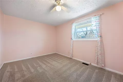 Bedroom - 4433 Appleton Pl, Kettering, OH 45440 photo 6 of 10