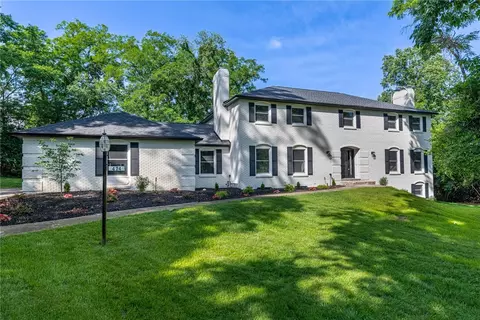Exterior - 474 Chowning Cir, Kettering, OH 45429 photo 10 of 11