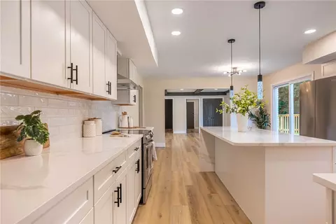 Kitchen - 474 Chowning Cir, Kettering, OH 45429 photo 1 of 7