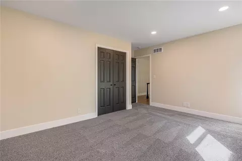 Bedroom - 474 Chowning Cir, Kettering, OH 45429 photo 2 of 8