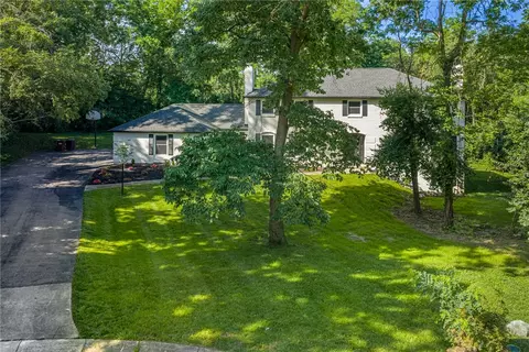 Exterior - 474 Chowning Cir, Kettering, OH 45429 photo 8 of 11