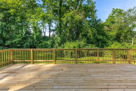 Exterior - 474 Chowning Cir, Kettering, OH 45429 photo 2 of 11