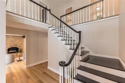 Entry Way - 474 Chowning Cir, Kettering, OH 45429 photo 1 of 3