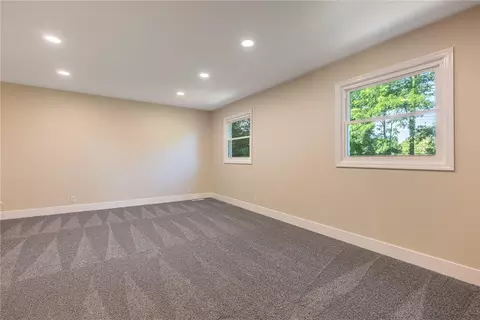 Bedroom - 474 Chowning Cir, Kettering, OH 45429 photo 3 of 8