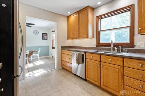 Kitchen - 3116 Southern Blvd, Kettering, OH 45409 photo 2 of 3