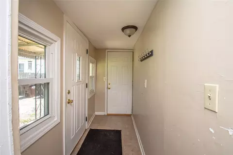 1058 Hale Ave, Kettering, OH 45419 photo 4