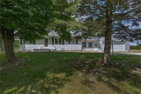7673 Brookville Phillipsburg Rd, Brookville, OH 45309