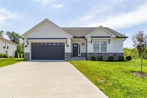 855 Sunrise Ridge Ct, Hamilton Township, OH 45039