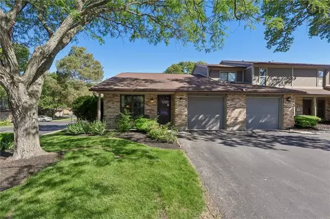 570 Greene Tree Pl, Fairborn, OH 45324
