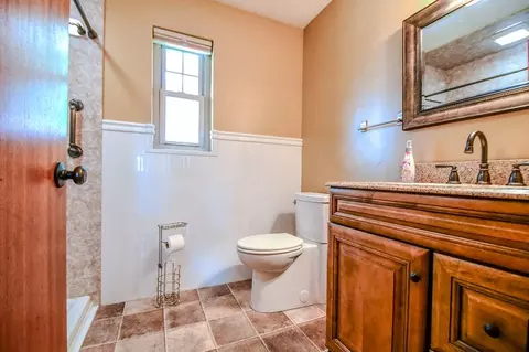 Bath - 3836 Benfield Dr, Kettering, OH 45429 photo 1 of 2