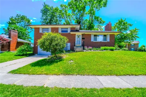 3836 Benfield Dr, Kettering, OH 45429