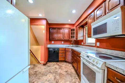 Kitchen - 3836 Benfield Dr, Kettering, OH 45429 photo 2 of 3