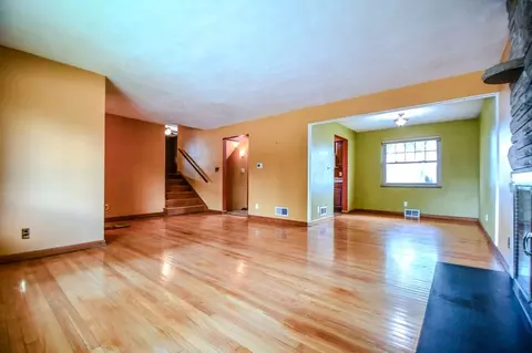Living - 3836 Benfield Dr, Kettering, OH 45429 photo 4 of 8
