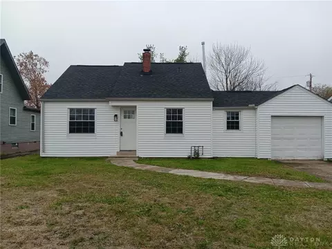 42 Swallow Dr, Dayton, OH 45415