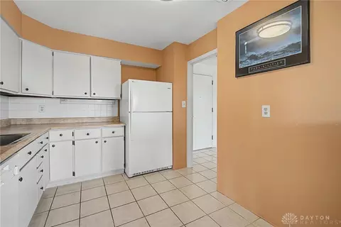 Kitchen - 2230 S Patterson Blvd #112, Kettering, OH 45409 photo 1 of 2