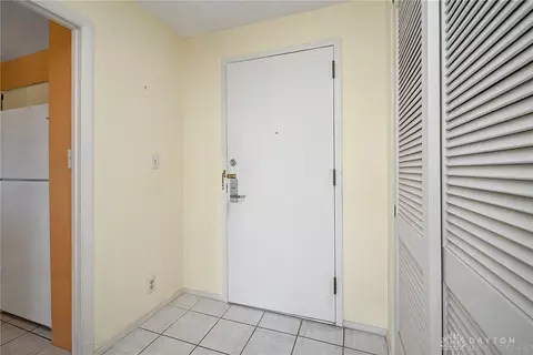 Entry Way - 2230 S Patterson Blvd #112, Kettering, OH 45409 photo 2 of 2