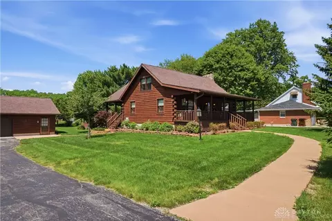 604 E Market St, Germantown, OH 45327