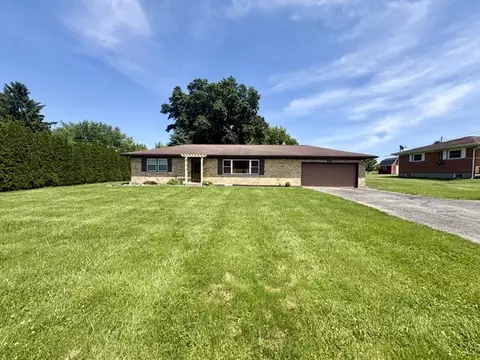 2648 S Burnett Rd, Springfield, OH 45505