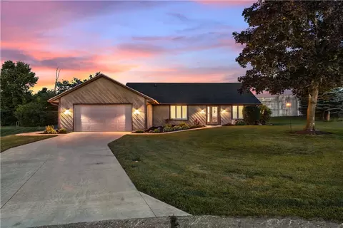 7990 Little Turtle Ct, Dayton, OH 45414